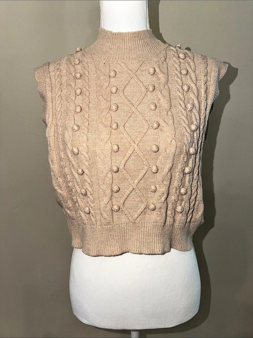 Debut Women's Small Sleeveless Light Tan Knit Sweater